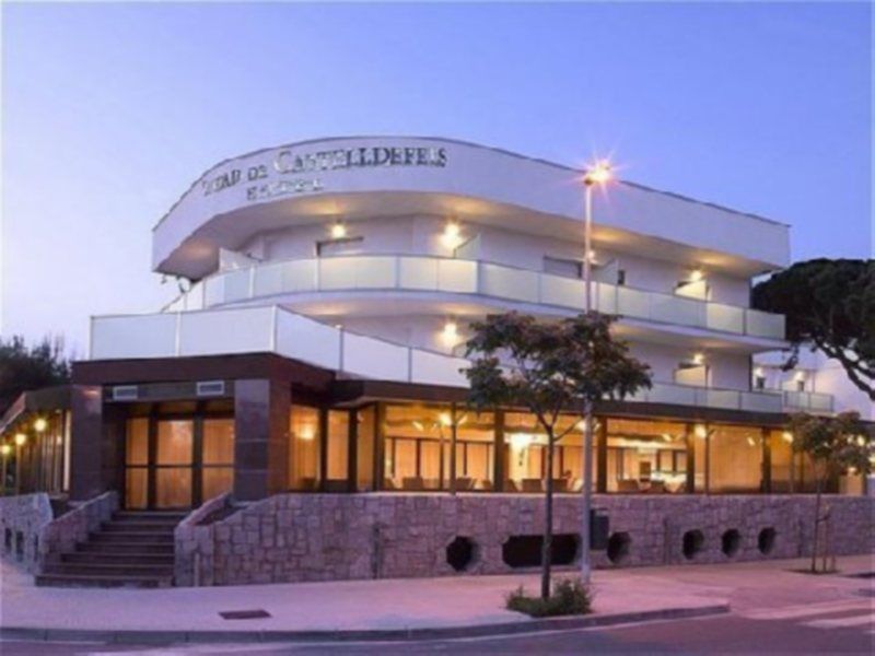 Отель Ciudad De Кастельдефельс Экстерьер фото